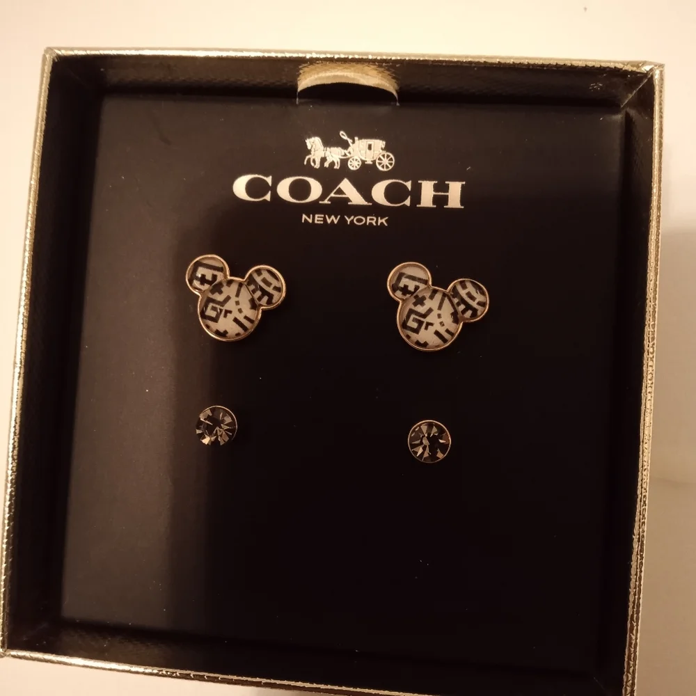 Girls Coach earring OS